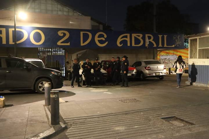 Ejecutan a carnicero dentro del Mercado Dos de Abril en la colonia Guerrero