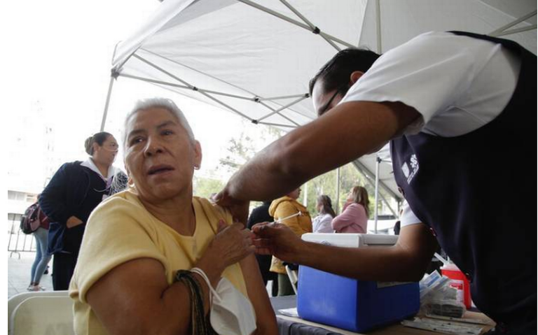 Ya está disponible al público la vacuna actualizada de Pfizer contra Covid-19