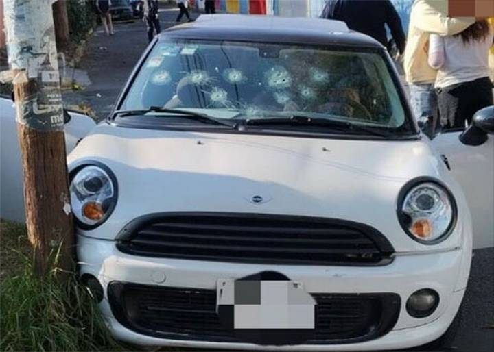 Ejecutan a sujeto dentro de un vehículo de lujo en Tlalpan