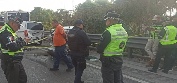 Muere conductor al ser impactado por un vehículo en la México-Pachuca