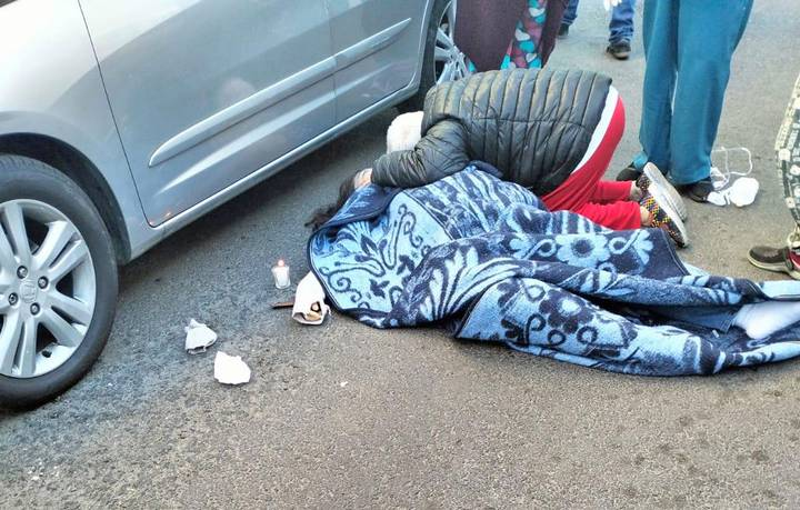 Muere mujer cuando caminaba rumbo a su trabajo