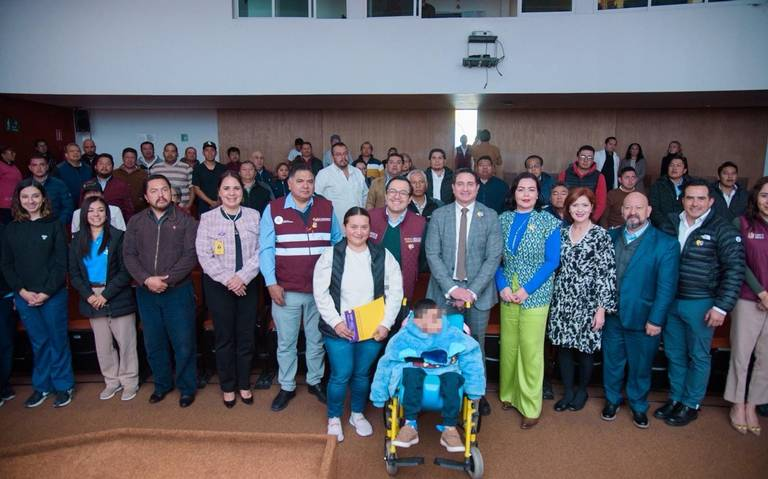 Capacitan a choferes de Edomex para pasajeros con discapacidad