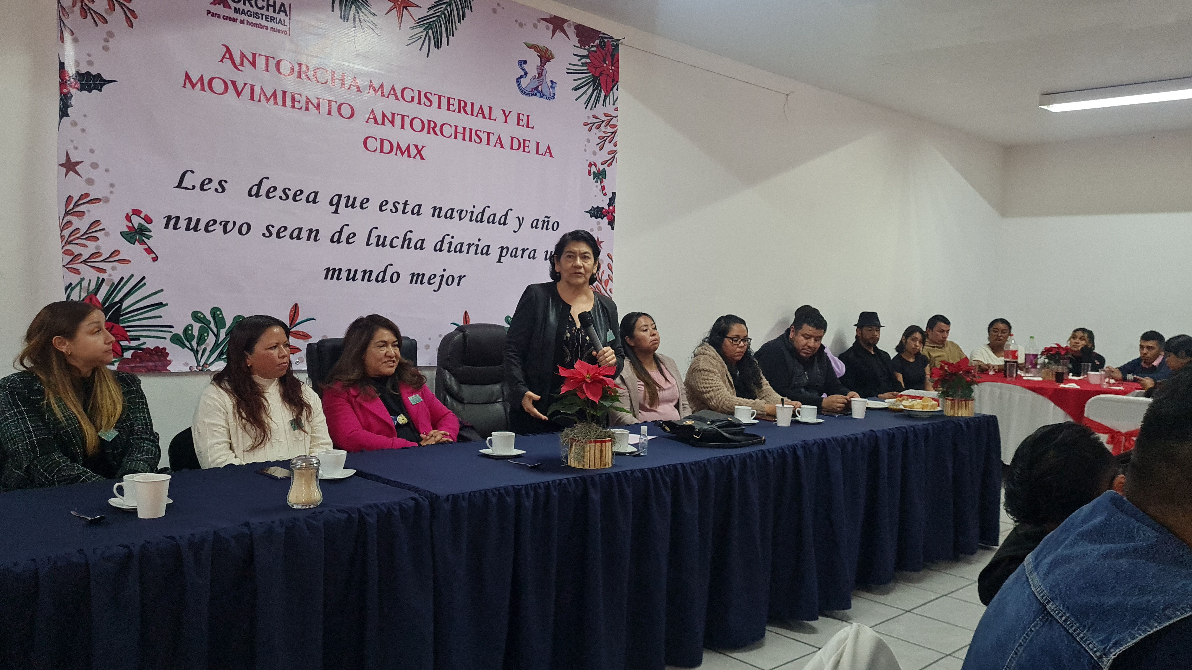 Gloria Brito señala a docentes de la CDMX la necesidad de cambiar al país