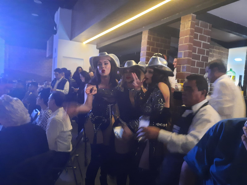 La Posada del Chacaleo fue todo un éxito para los reporteros de espectáculos