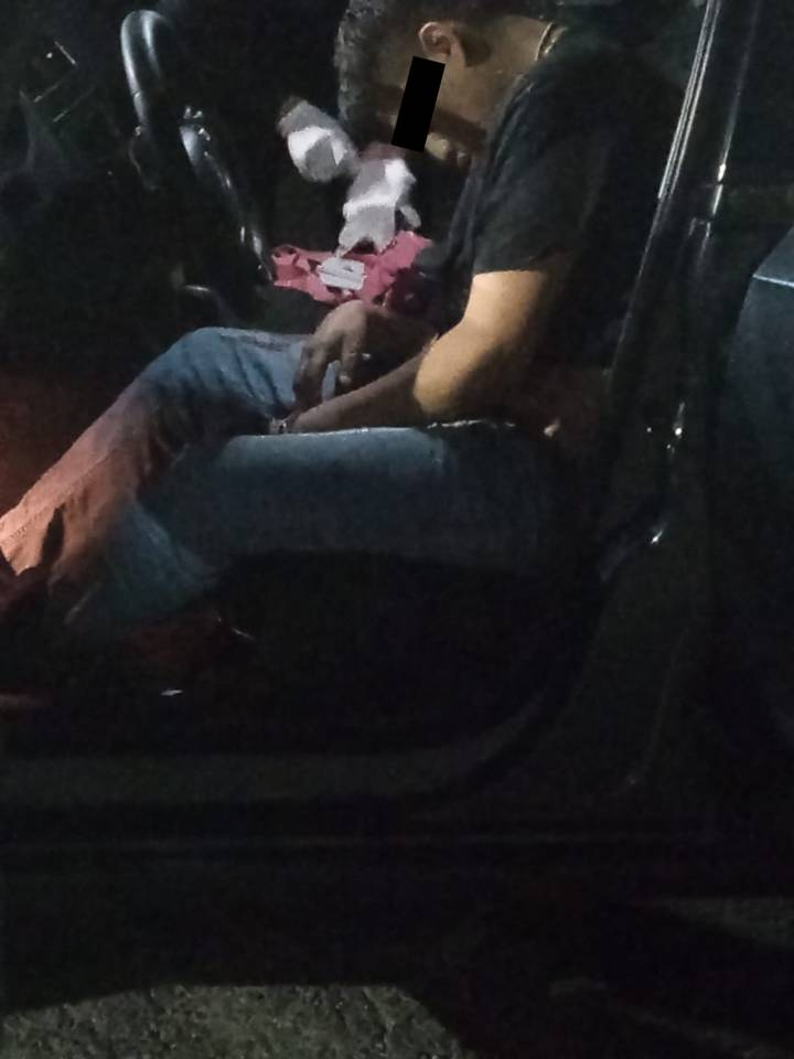 Ejecutan a sujeto de seis balazos en Coyoacán cuando circulaba en su vehículo
