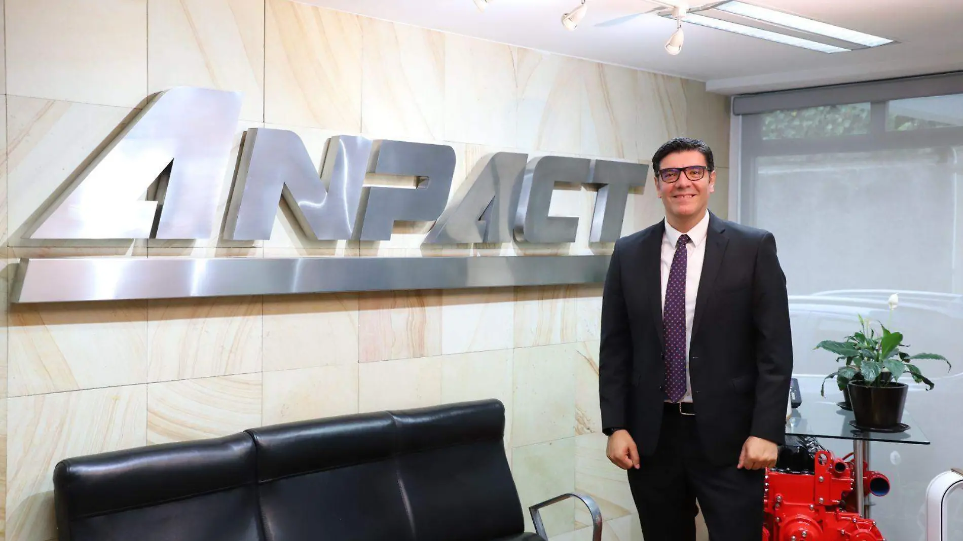 ANPACT celebra récord de ventas al mayoreo de vehículos pesados durante 2024