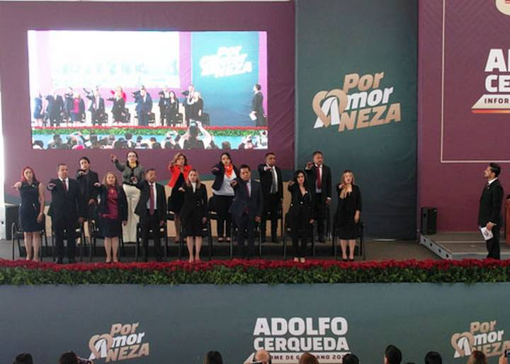 Adolfo Cerqueda toma posesión como por segunda vez como alcalde de Neza