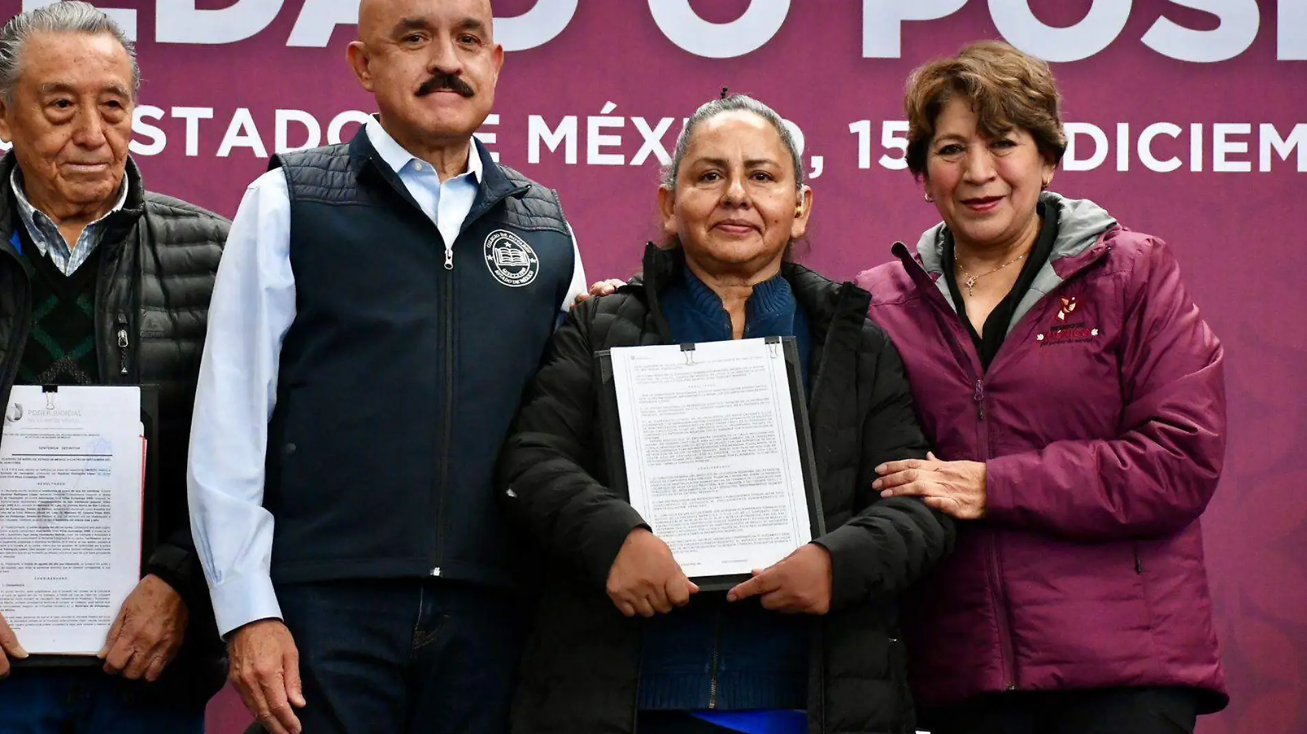 Delfina Gómez entrega más de 2 mil 500 títulos de propiedad en 103 municipios