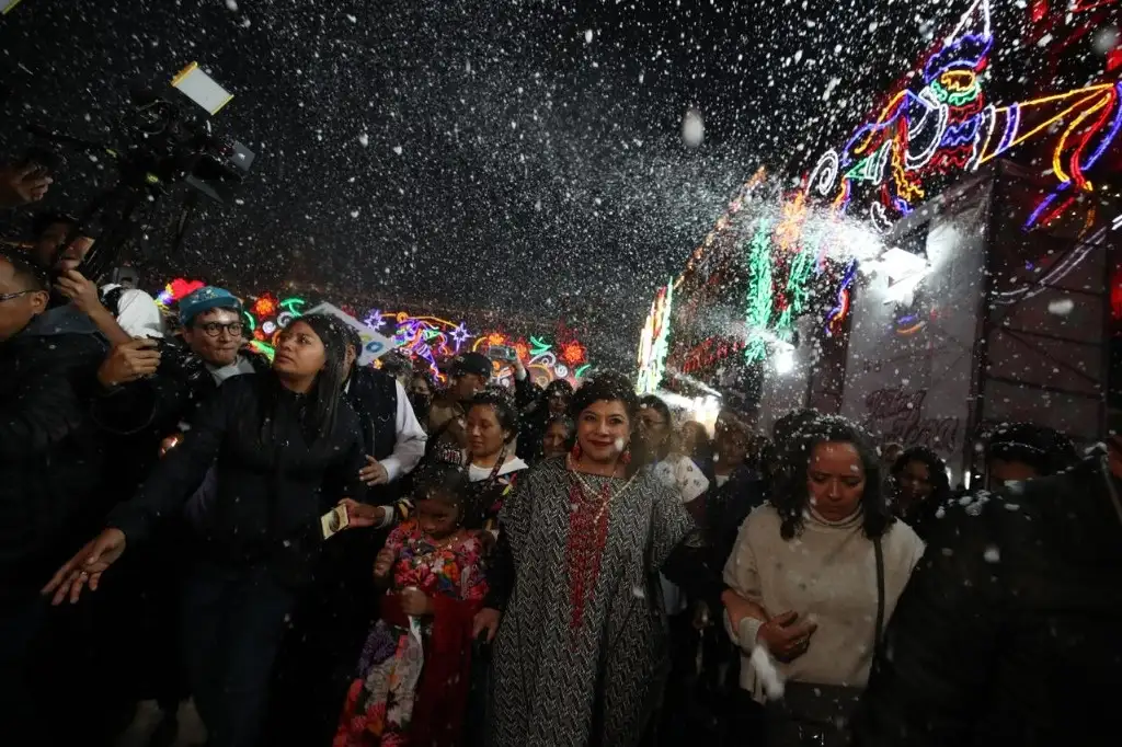 Inaugura Brugada la verbena navideña en el Zócalo