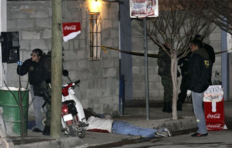 Durante una balacera en una posada de Tacubaya, hubo dos muertos y un herido