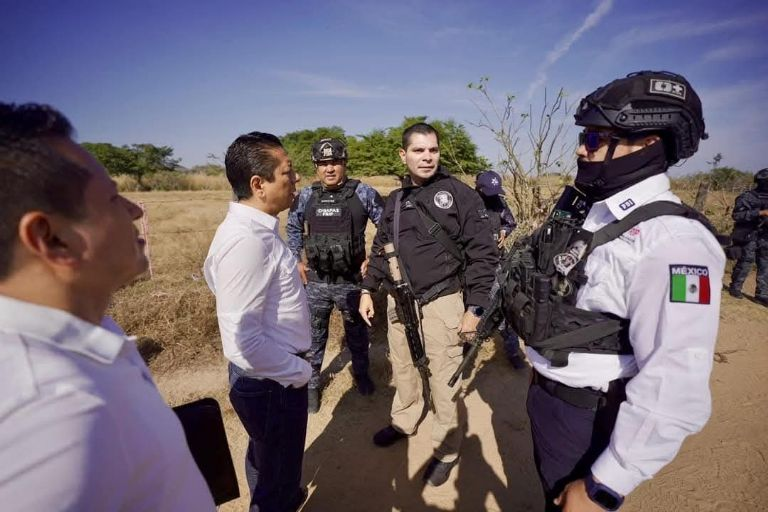 Localizan 15 cadáveres |en una fosa clandestina en la Concordia, Chiapas