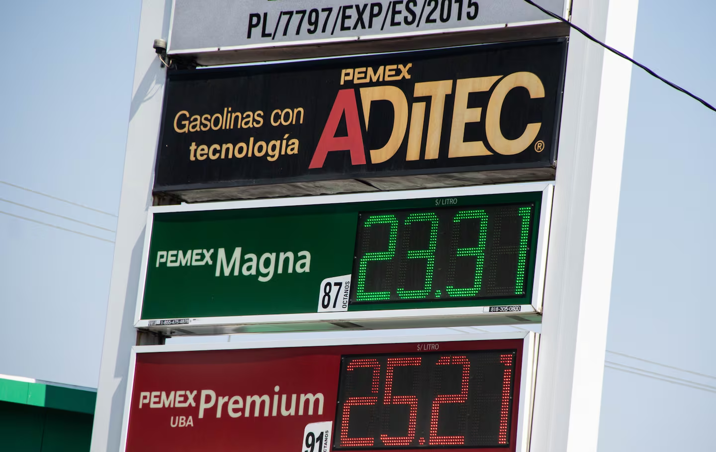 Al cierre de 2024, la gasolina en México se vende 46% más cara que en Estados Unidos
