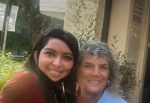 Denise de Kalafe convive con la prensa por al apoyo que siempre le han brindado