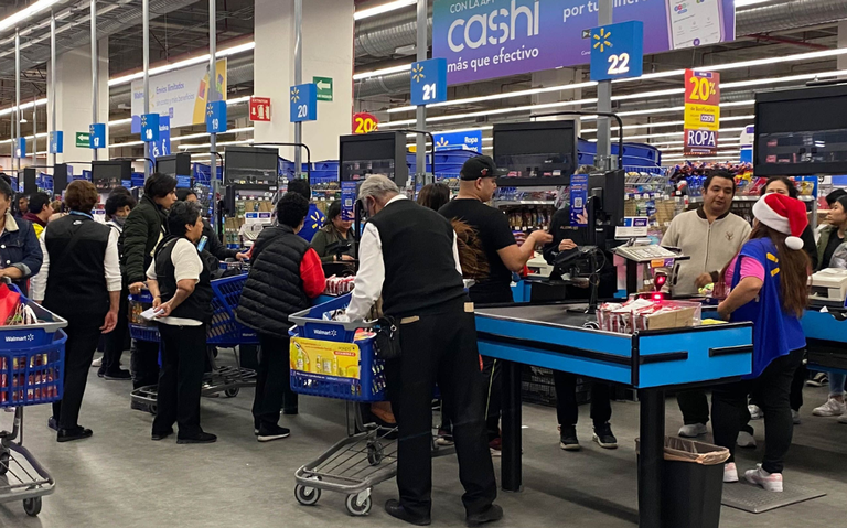 Senado aprueba “La Ley Silla” por lo que trabajadores ya no están obligados a trabajar de pie