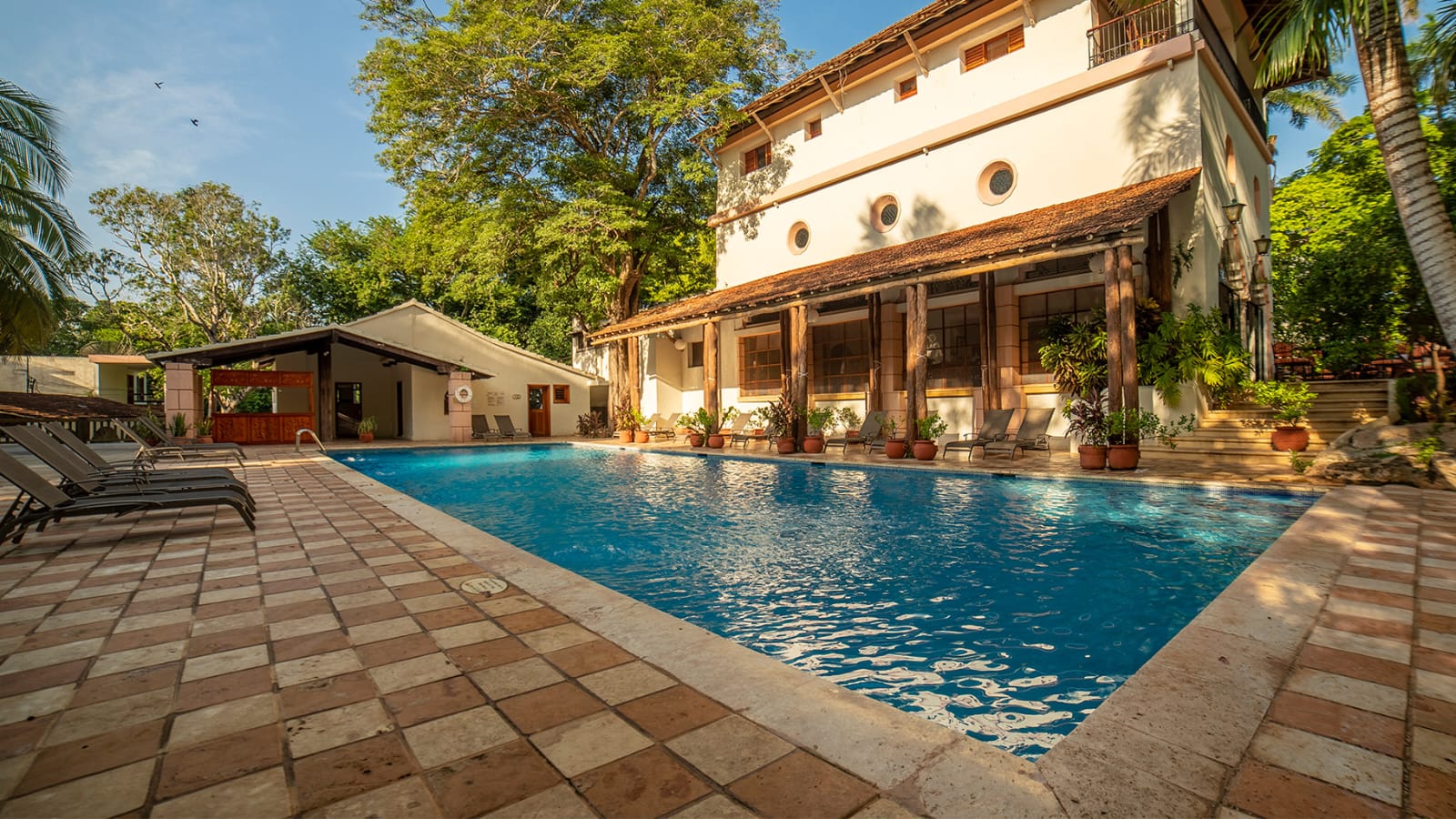 Con el secuestro de los hoteles Mayaland, Inmobiliaria R4 realiza operaciones ilícitas