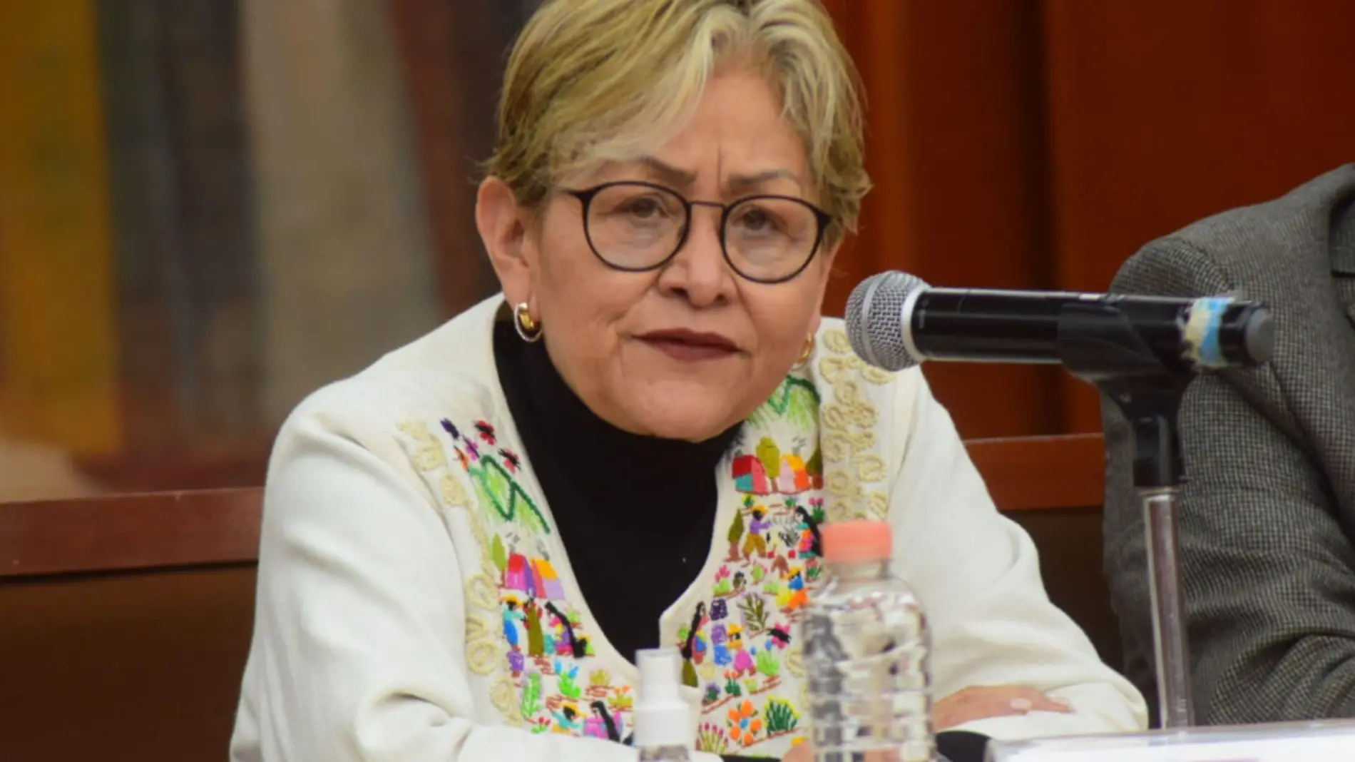 Alcaldesa de Los Reyes La Paz advierte que no cuenta con recursos para el pago de salarios