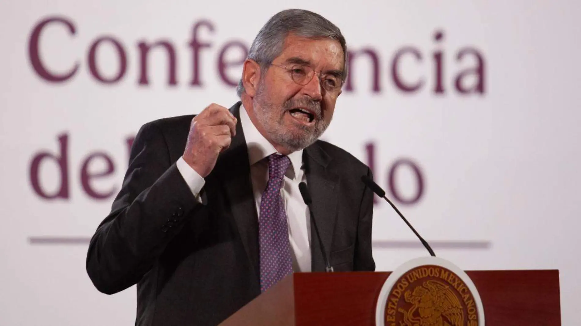 De La Fuente negocia con republicanos en Arizona ante amenaza de aranceles