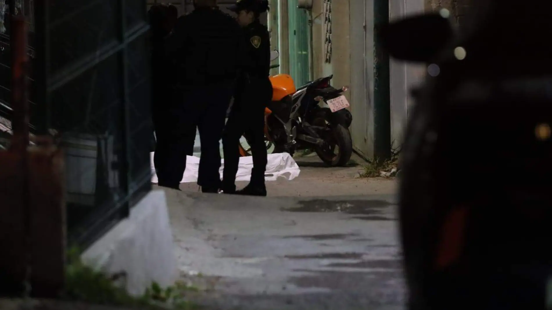 Ejecutan a motociclista por la espalda en la Magdalena Contreras