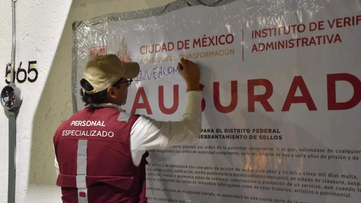 Suspenden once chelerías en la Gustavo A. Madero y Coyoacán
