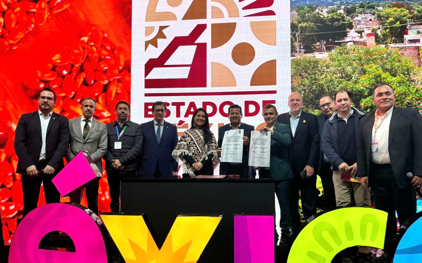 Edomex y España firman convenio de hermanamiento de Pueblos Mágicos en la Fitur 2025