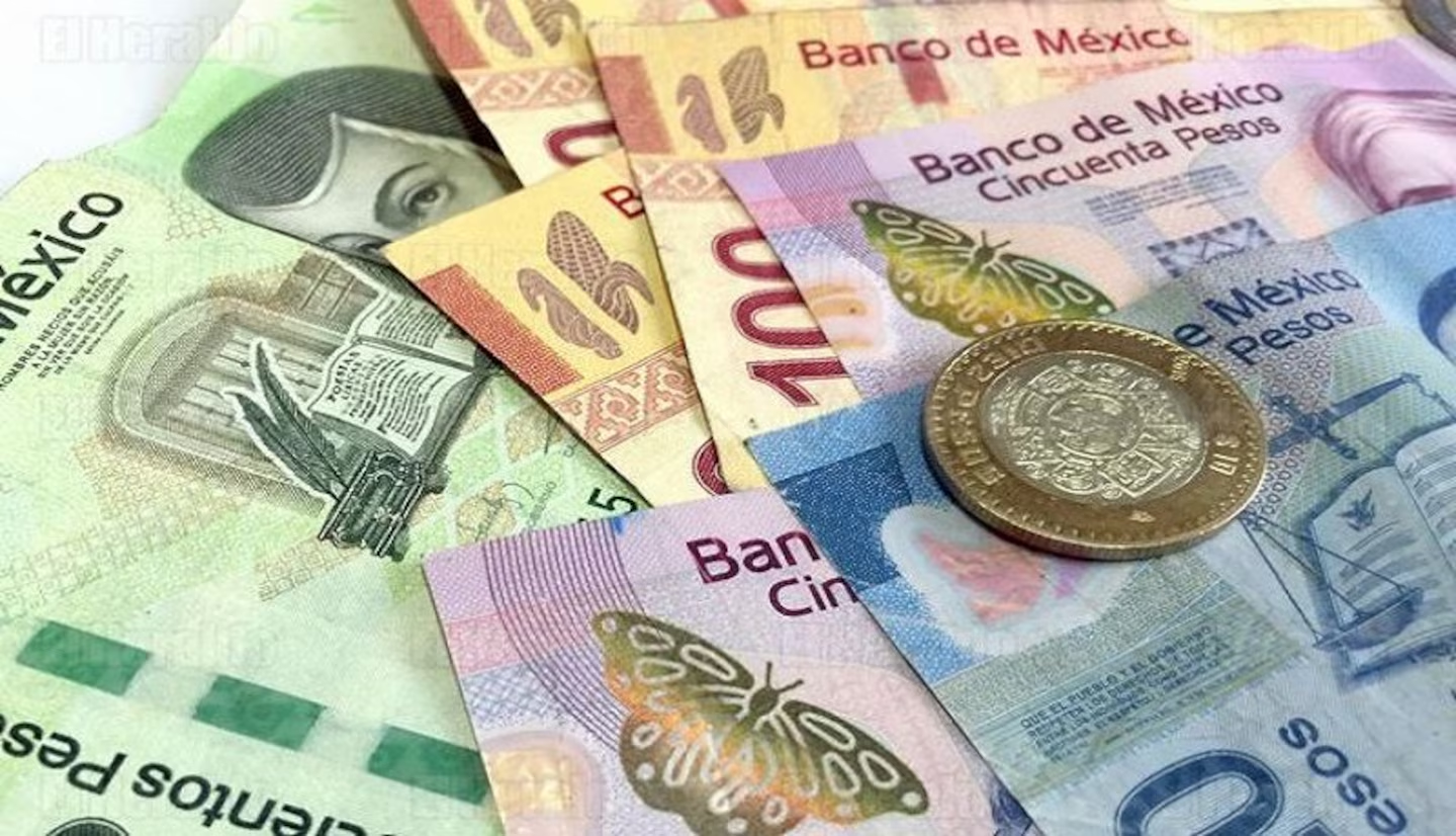 Billetes y monedas de 1993 saldrán de circulación para este año: Banxico
