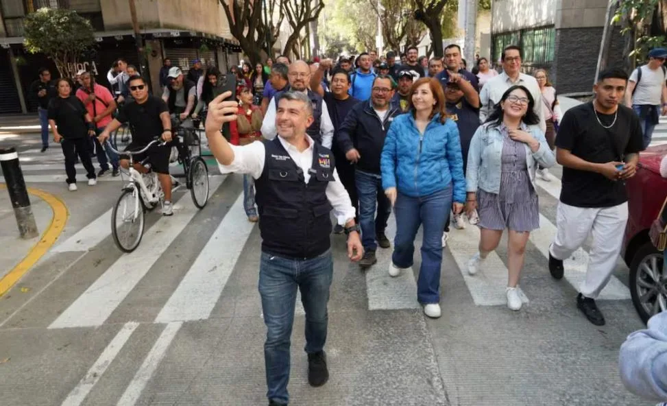 Tabe estrenada calle rehabilitada en la San Miguel Chapultepec