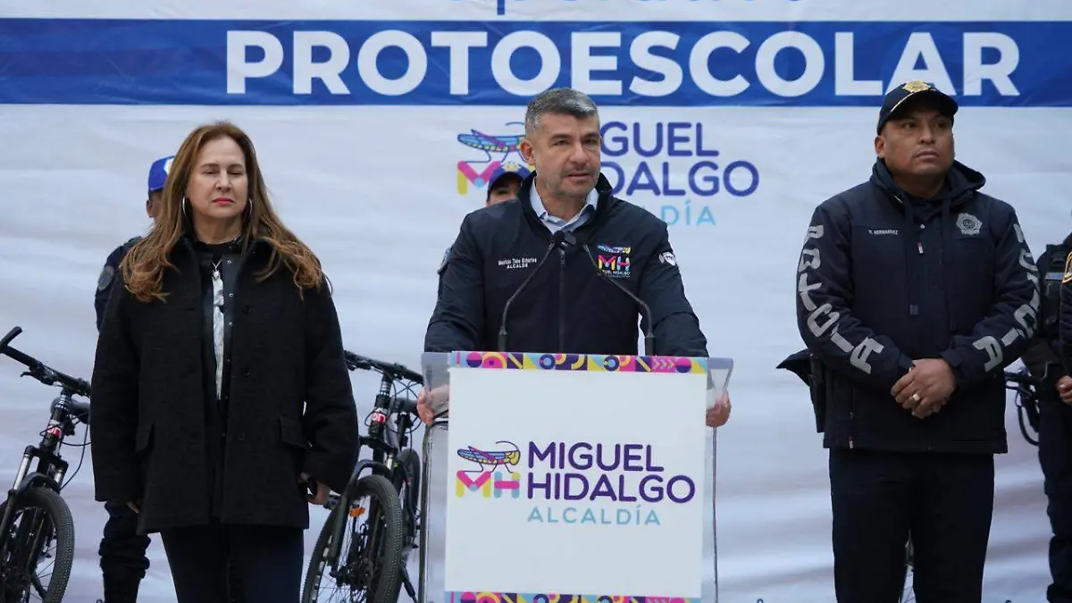 Inicia operativo de seguridad en cien escuelas de la Miguel Hidalgo