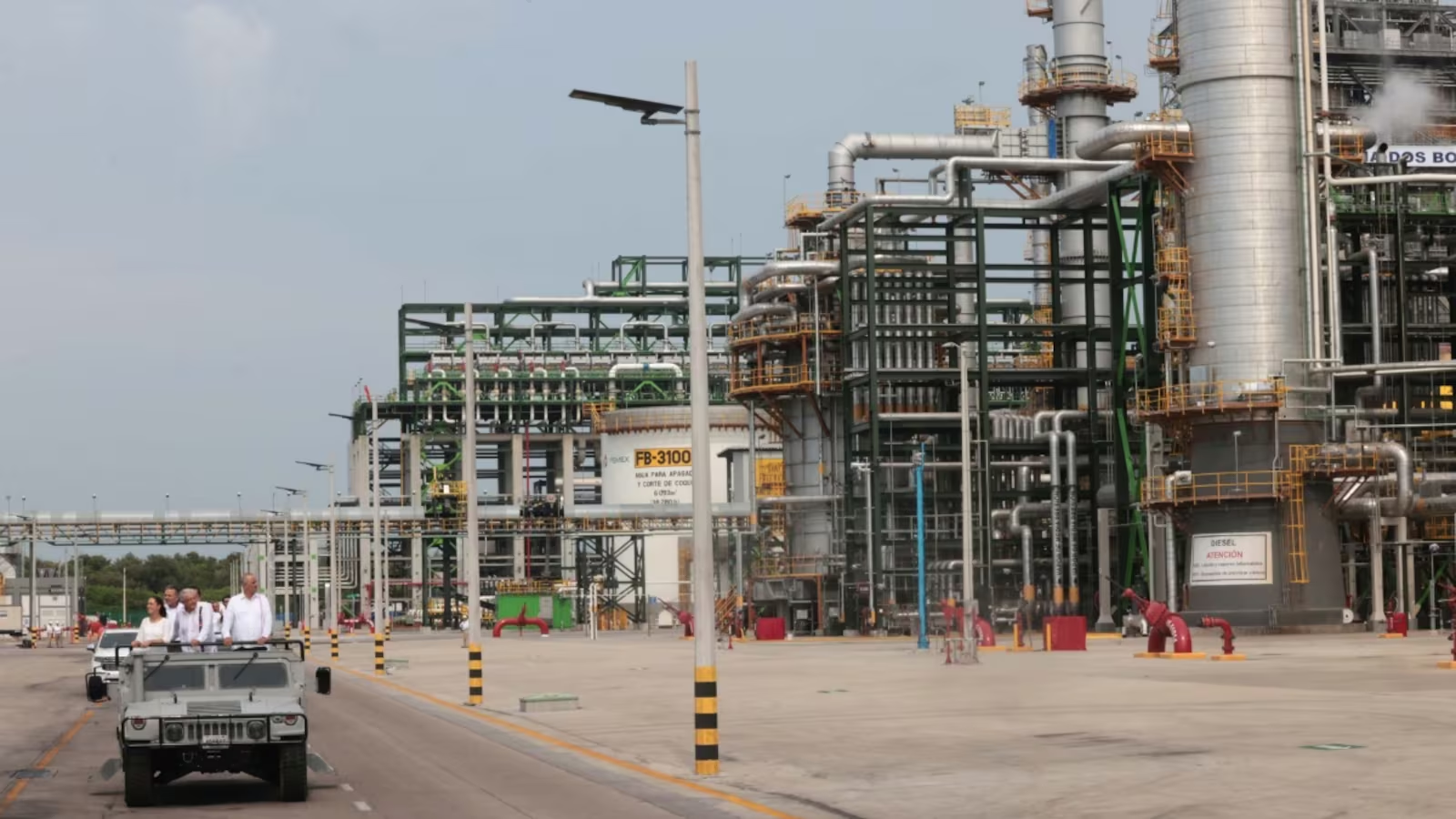 La producción de 300 mil barriles no se cumplió en Dos Bocas