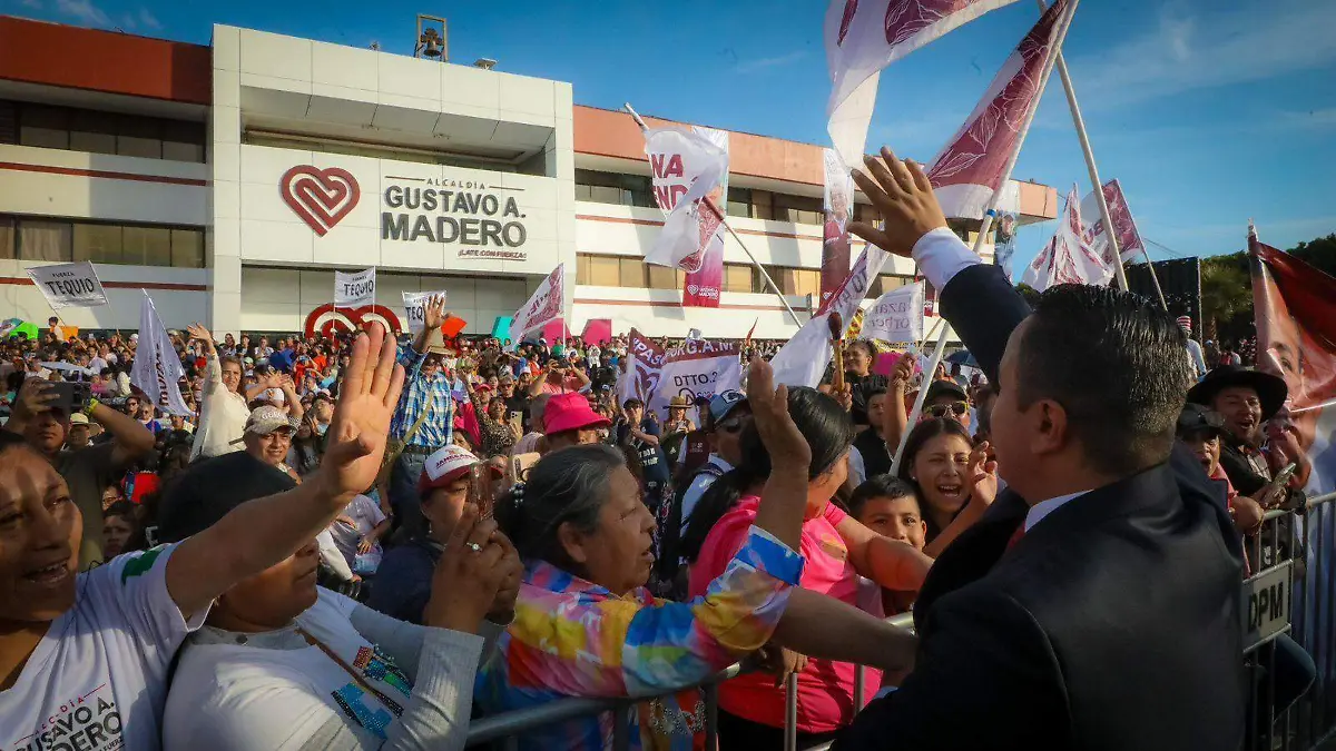 Janecarlo Lozano presenta informe de sus primeros cien días al frente de la Gustavo A. Madero
