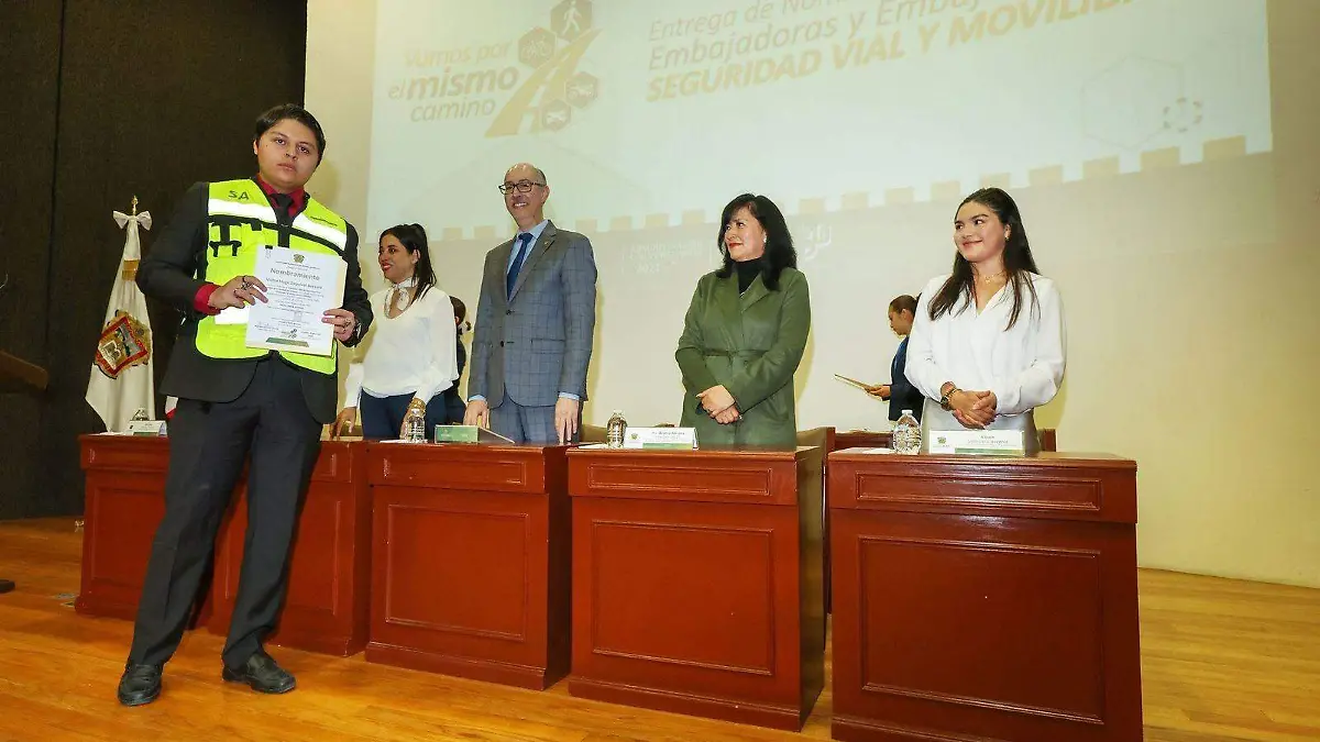 UAEMEX entrega reconocimientos a la promoción de seguridad vial y movilidad