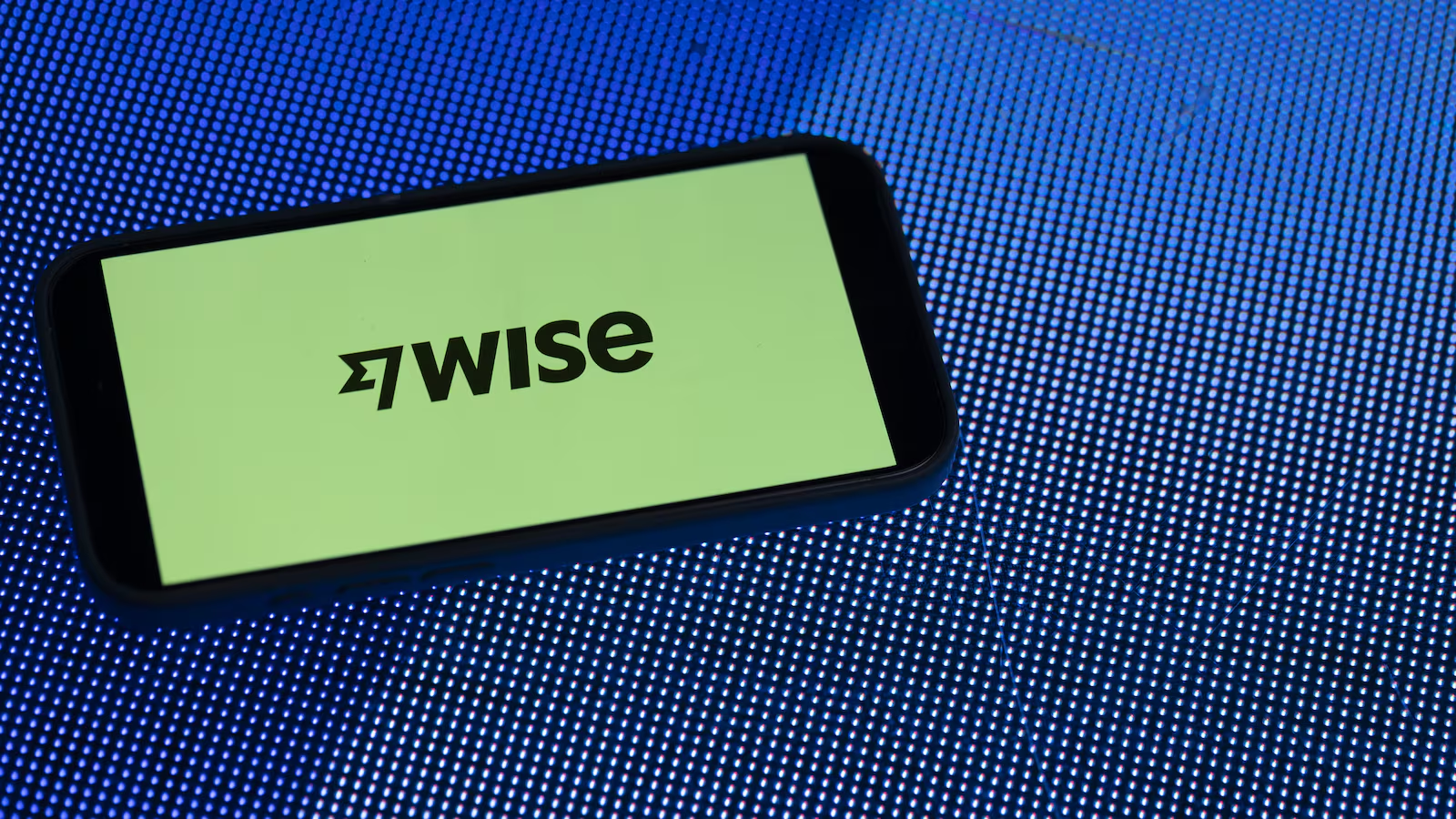 Wise abre operaciones en México para recibir remesas desde EU