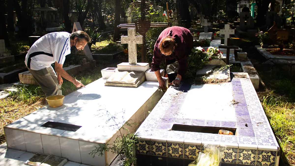 La CDMX debe de cumplir con el Centro de Resguardo dela fosa común del Panteón Dolores