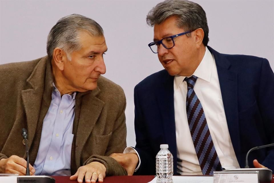 Coordenadas Políticas/Martín Aguilar/Fuego Amigo