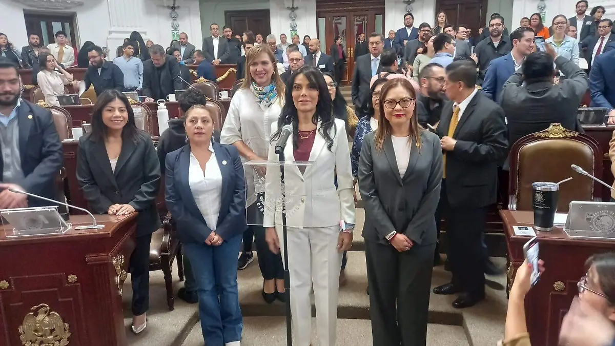 Diana Sánchez toma protesta como diputada local