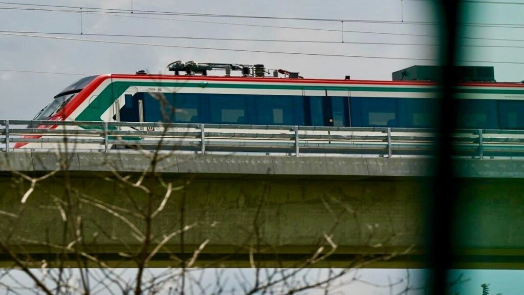 Condonarán pago del predial a afectados por Tren Interurbano y ampliación de L12