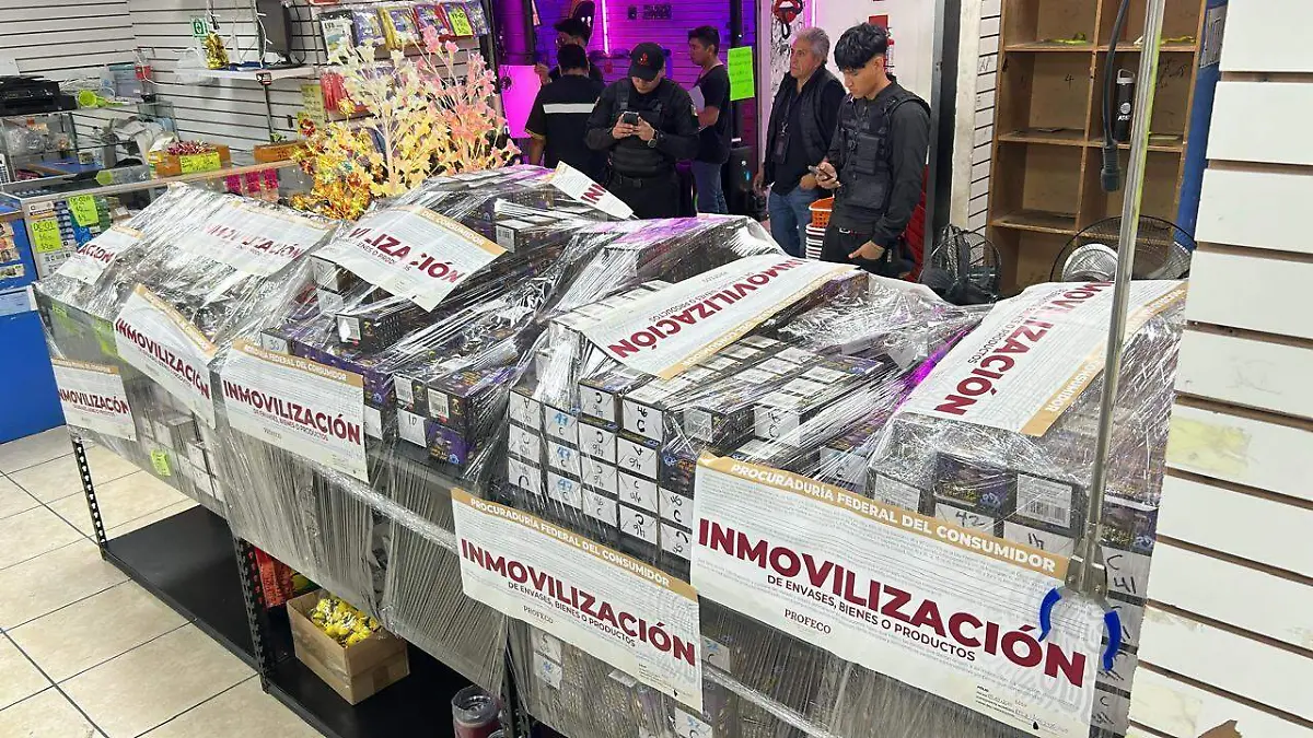 Profeco suspende la actividad comercial de un local en Izazaga 89