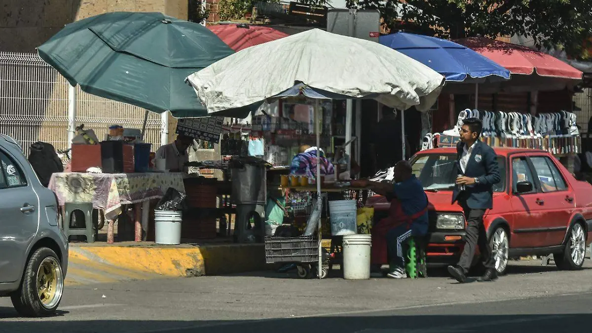 Ricardo Moreno reconoce el incremento del ambulantaje en Toluca