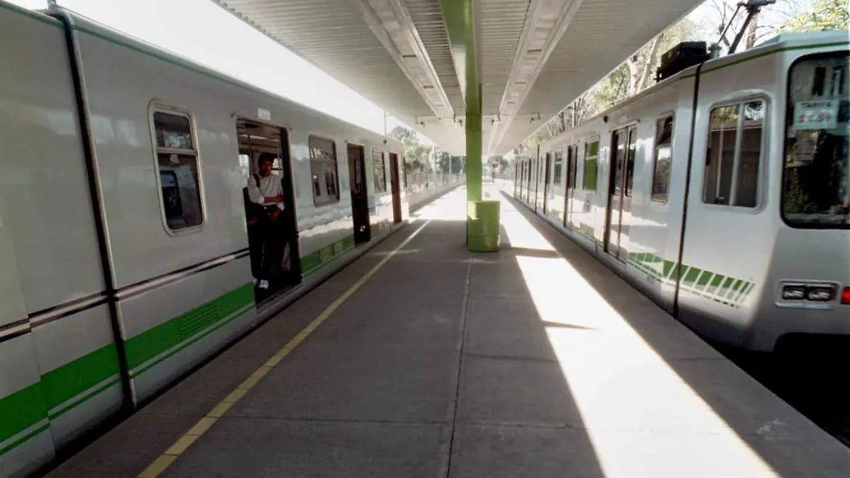Trabajadores del Trolebús y del Tren Ligero recibirán un incremento salarial del 3.5%