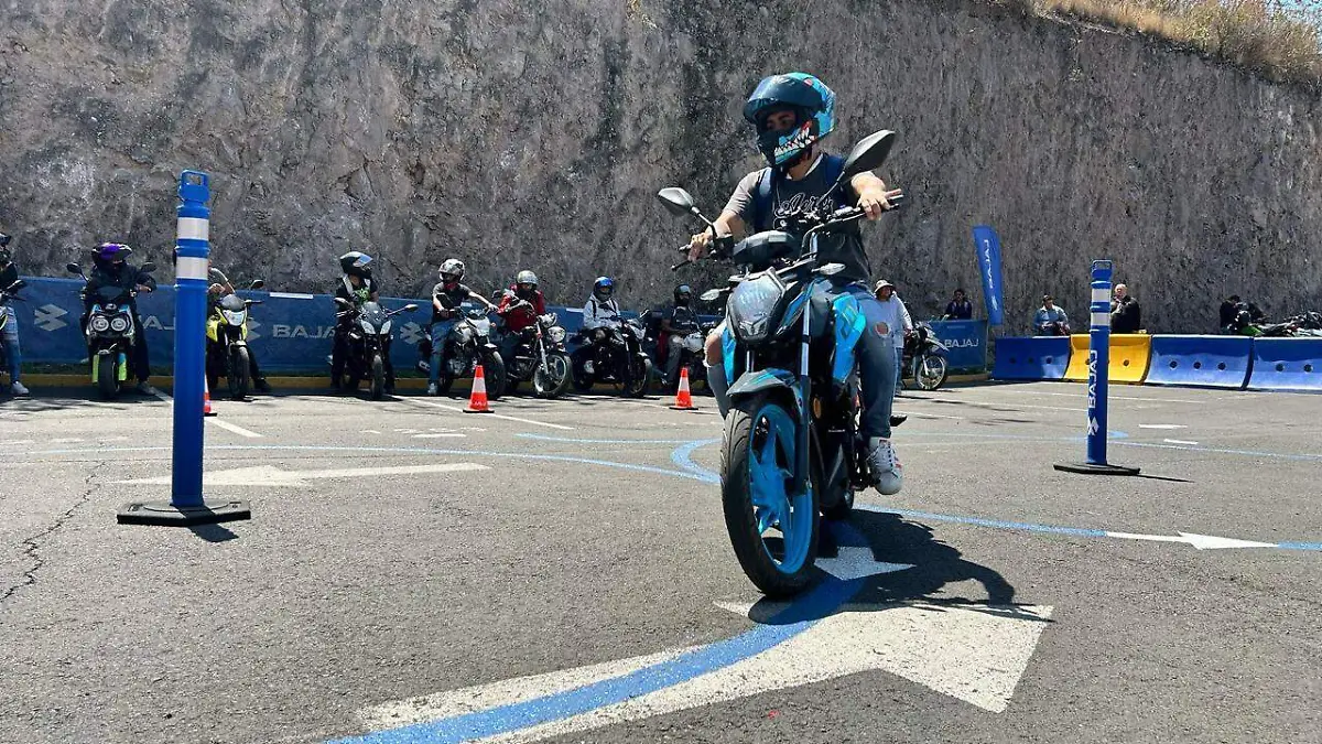 Gobierno del Edomex certifica a 10 mil 400 bikers: Semov