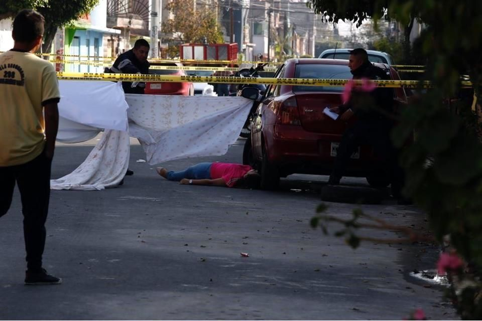 Ejecutan a mujer de cuatro balazos por un sicario en Cuautitlán Izcalli