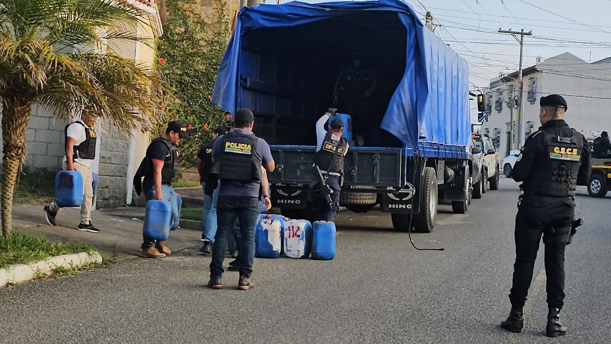Desmantelan laboratorio de drogas en Guatemala y arrestan a un mexicano