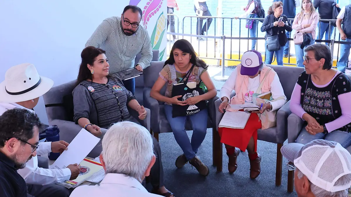 Clara Brugada encabeza la primera audiencia Ciudadana fuera del Zócalo