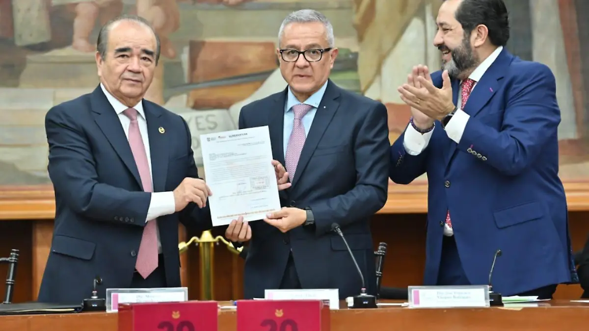 Edomex recauda 400 mil 452 mdp más de lo previsto en la Ley de Ingresos