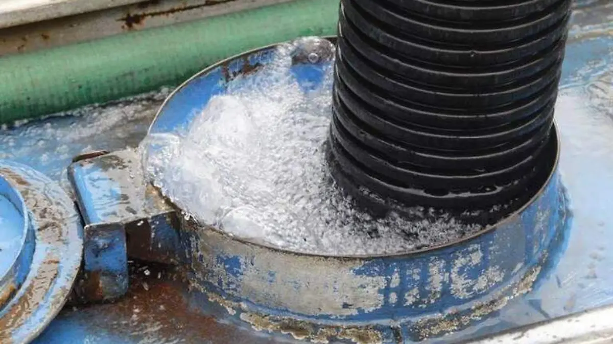 Garantizan agua en la colonia Lindavista, tras incendio en el Colector 13