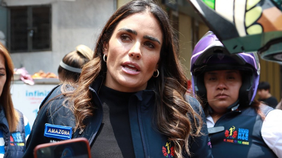 Rojo de la Vega retirará a los comerciantes informales de Reforma