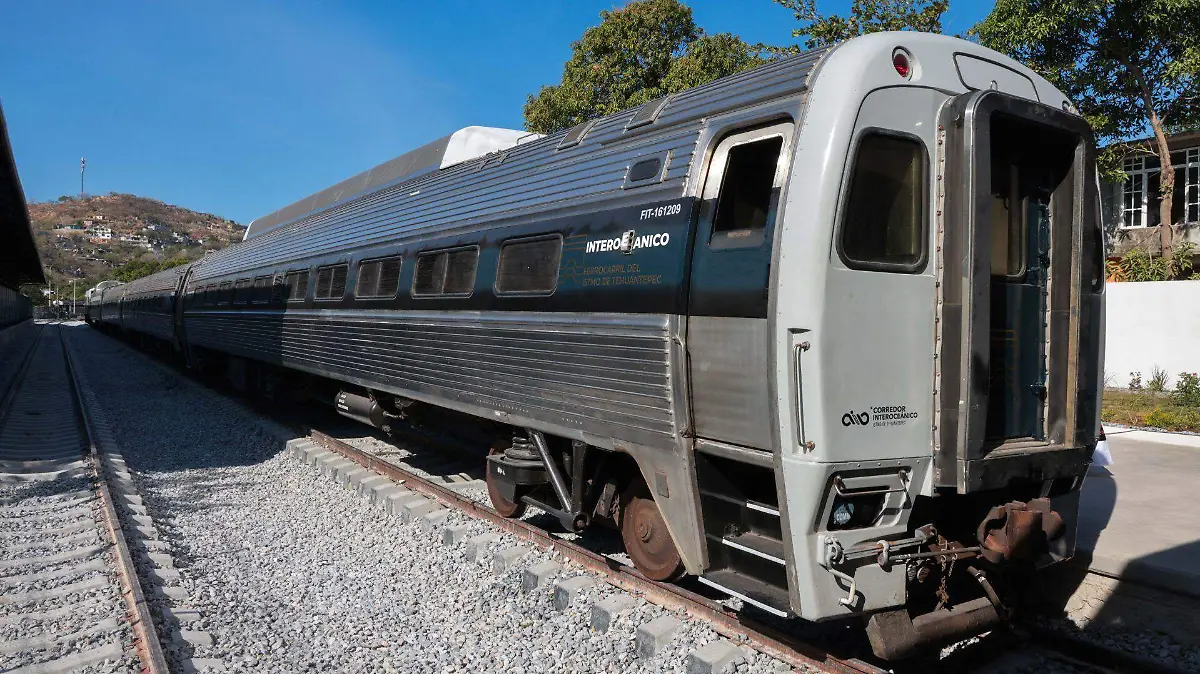 Senado aprueba también reforma ferroviaria de Sheinbaum para impulsar trenes de pasajeros