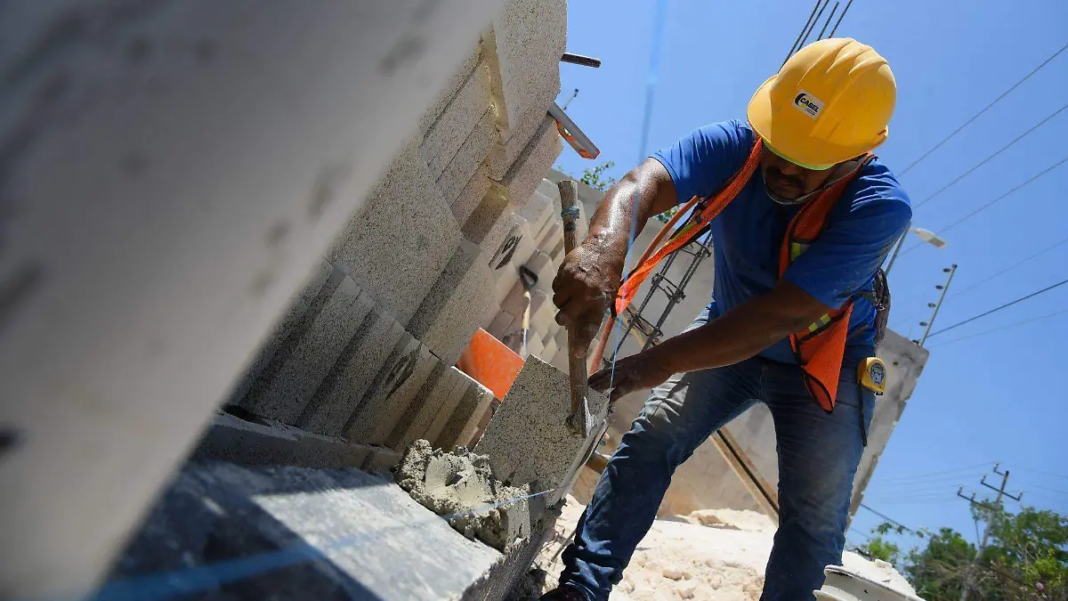 El empleo formal descendió al 70.4% al término del primer semestre