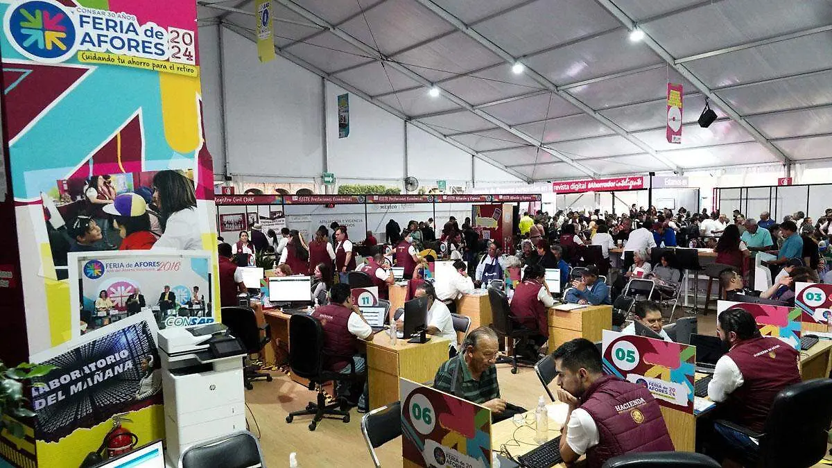 Llega al Zócalo la Feria de Afores 2025