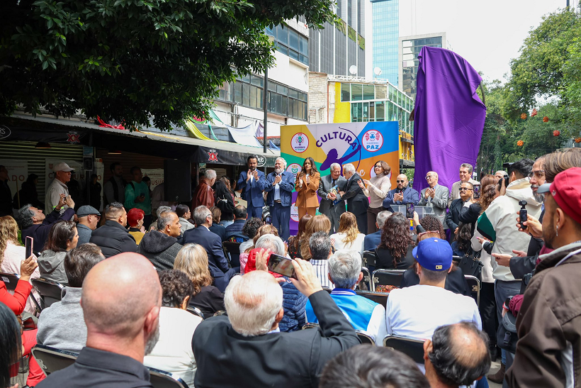 Alessandra Rojo de la Vega develó la obra de la Diana Cazadora en las calles de Génova y Hamburgo de la alcald ía Cuauhtémoc