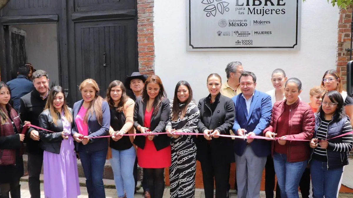 Inauguran tres centros libres como apoyo para mujeres en el Edomex
